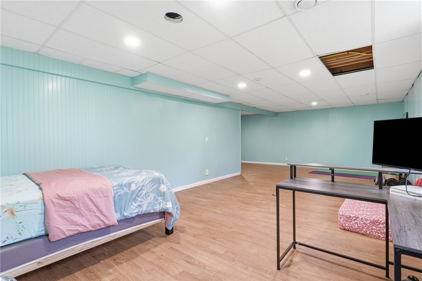 Welcome to 770 Bel Arbor Trail, where refined first-floor living - photo 26