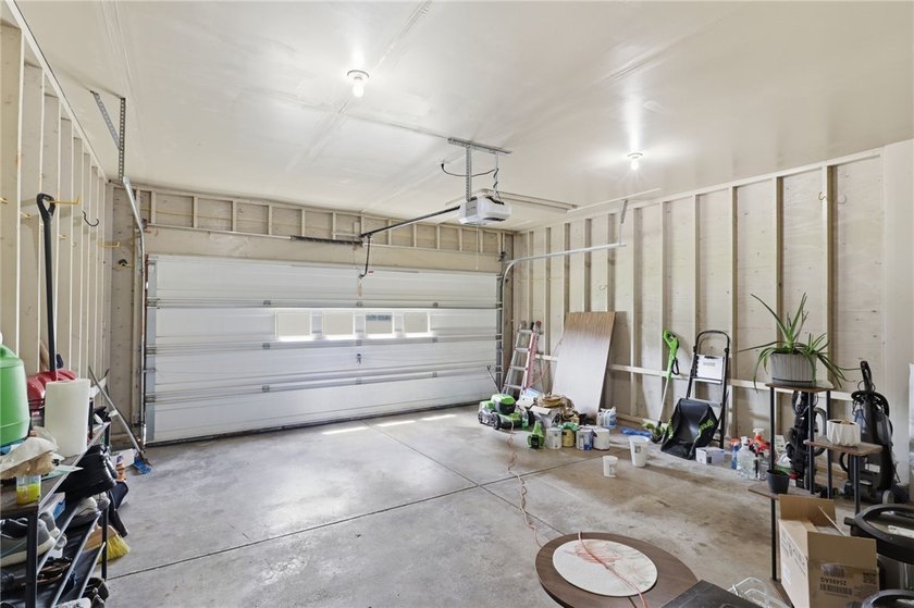 Welcome to 770 Bel Arbor Trail, where refined first-floor living - photo 36