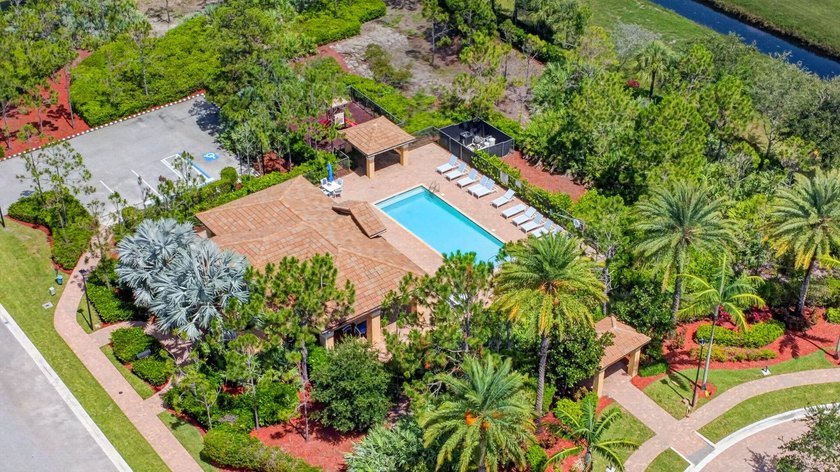 Discover the perfect blend of luxury, privacy, and - photo 46