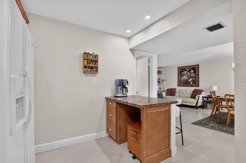 Second-floor 1-bedroom, 1.5-bath condo in The Palms of Deer - photo 14