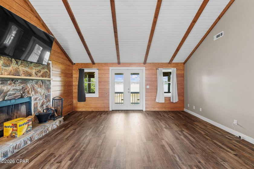 Wake up to breathtaking lake views and spend your evenings - photo 20
