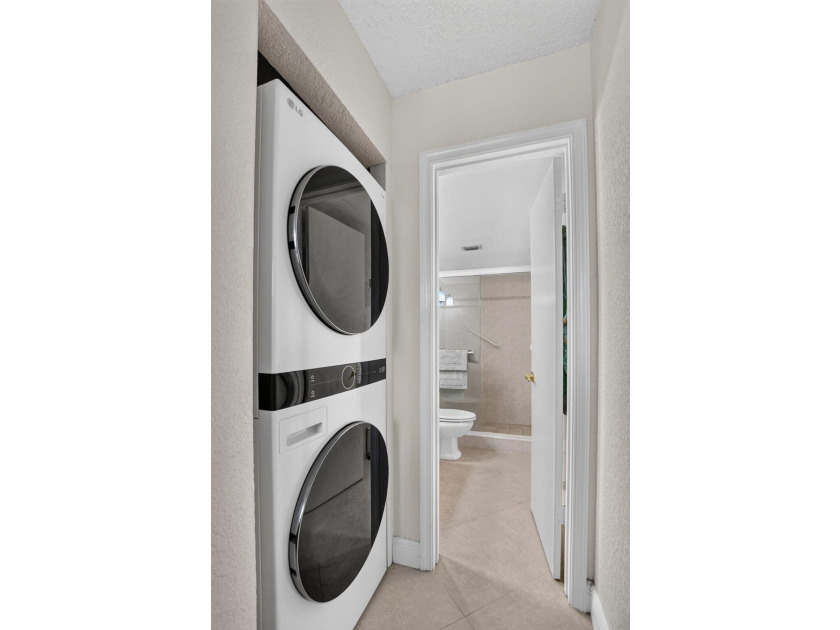 Second-floor 1-bedroom, 1.5-bath condo in The Palms of Deer - photo 20