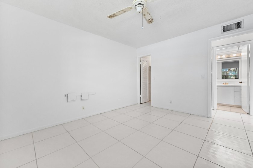 Welcome to 346 Capri H in the vibrant Kings Point community of - photo 7
