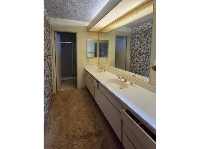Rare value-add opportunity in coveted Willow Glen! Investors - photo 16