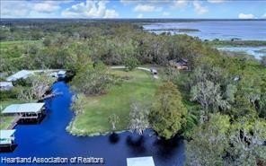 LIVING ON THE LAKE ISTOKPOGA (27,692 ACRES) IS ALL ABOUT - photo 6