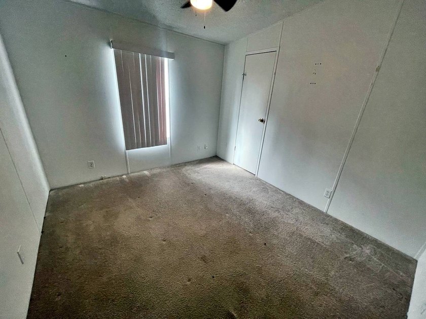 Stunning 3-Bedroom, 2-Bathroom Home with Florida Room in Premier - photo 26