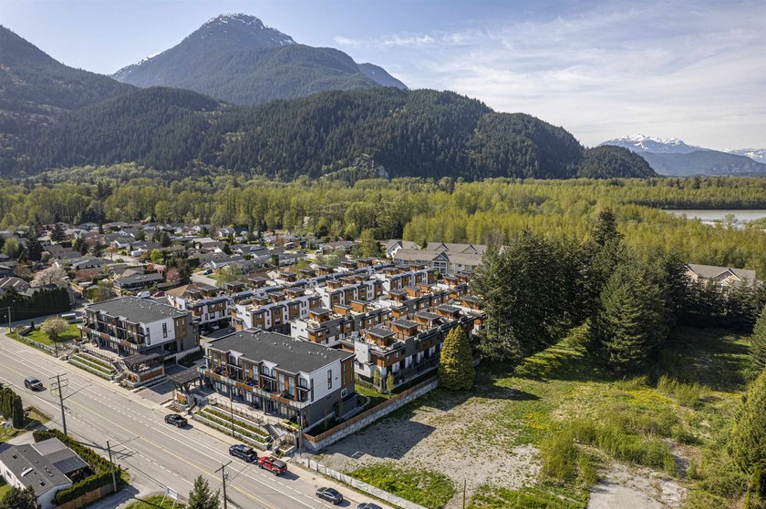BREEZE by Target Homes in Central Squamish is offering high - photo 11