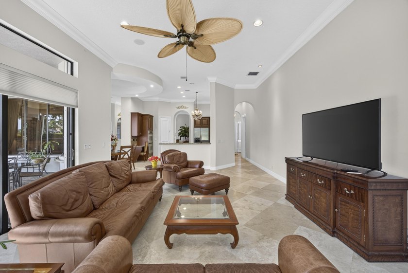 Welcome to luxury living in the prestigious Versailles community - photo 18