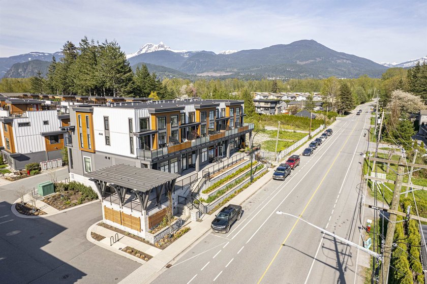 BREEZE by Target Homes in Central Squamish is offering high - photo 19