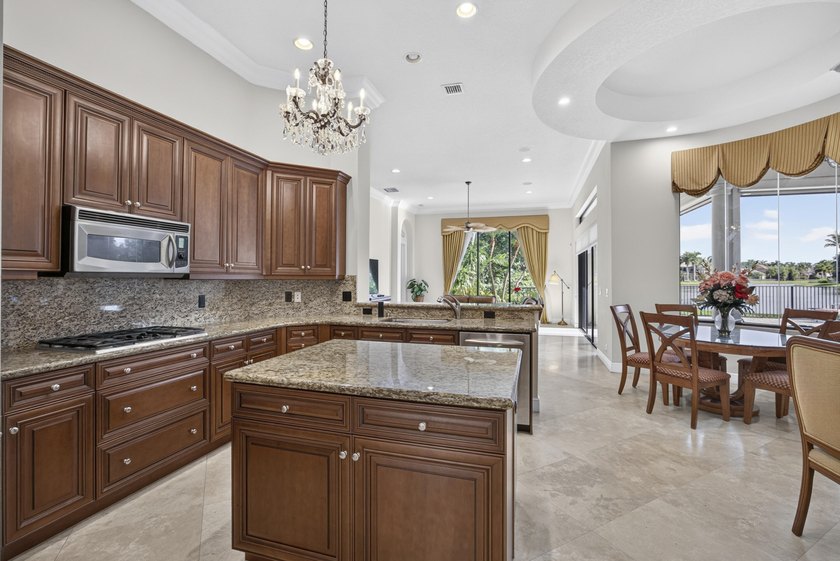 Welcome to luxury living in the prestigious Versailles community - photo 24