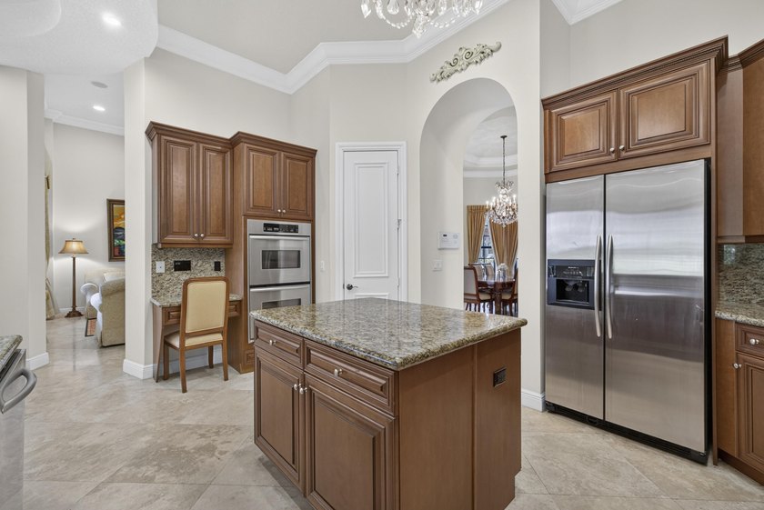 Welcome to luxury living in the prestigious Versailles community - photo 28