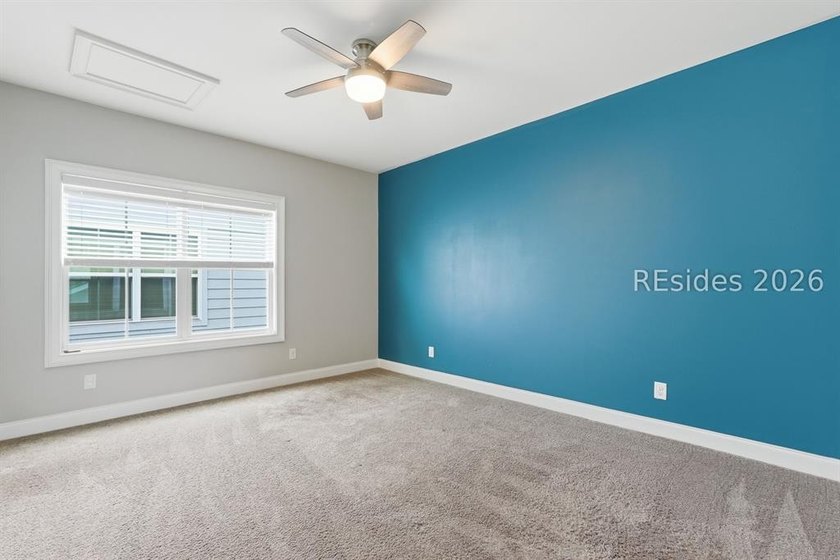 BEST DEAL IN HAMPTON LAKE! PRICED TO SELL! Experience refined - photo 31