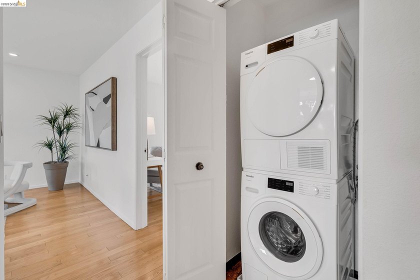 Top floor at 322 Hanover Avenue #512 puts you close to Lake - photo 33