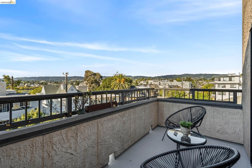 Top floor at 322 Hanover Avenue #512 puts you close to Lake - photo 34