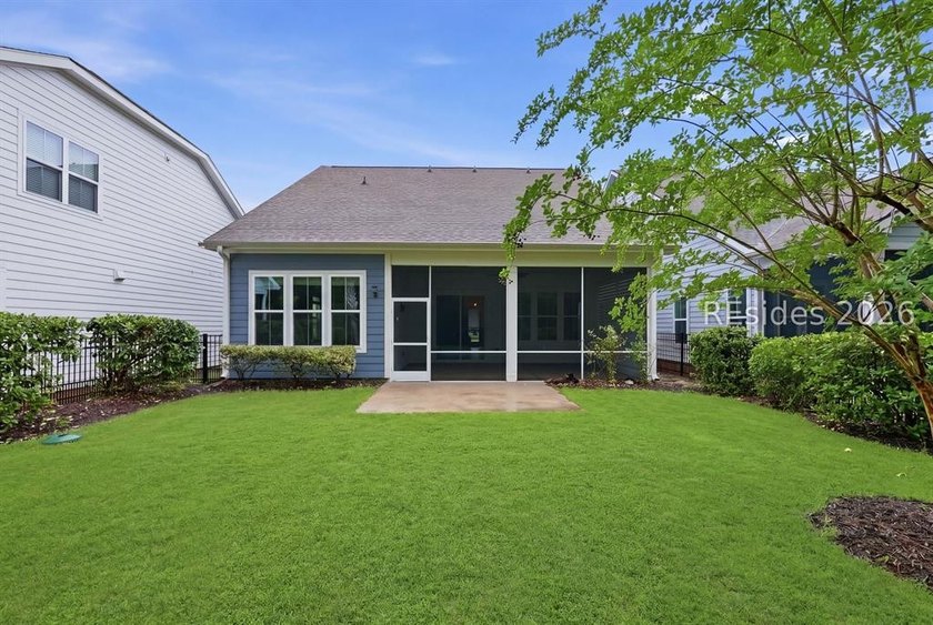 BEST DEAL IN HAMPTON LAKE! PRICED TO SELL! Experience refined - photo 36