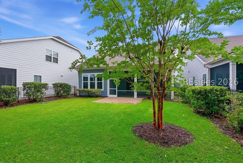 BEST DEAL IN HAMPTON LAKE! PRICED TO SELL! Experience refined - photo 37