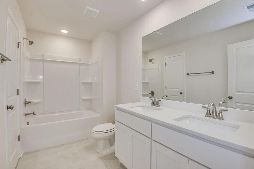 No HOA!! The Reedy by Veranda Homes is a stunning new - photo 20