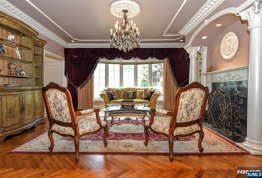 A rare offering in one of Saddle River's most coveted enclaves - photo 7