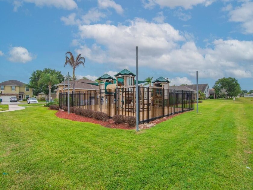 Welcome to Your Dream Home! Step into luxury with this stunning - photo 20