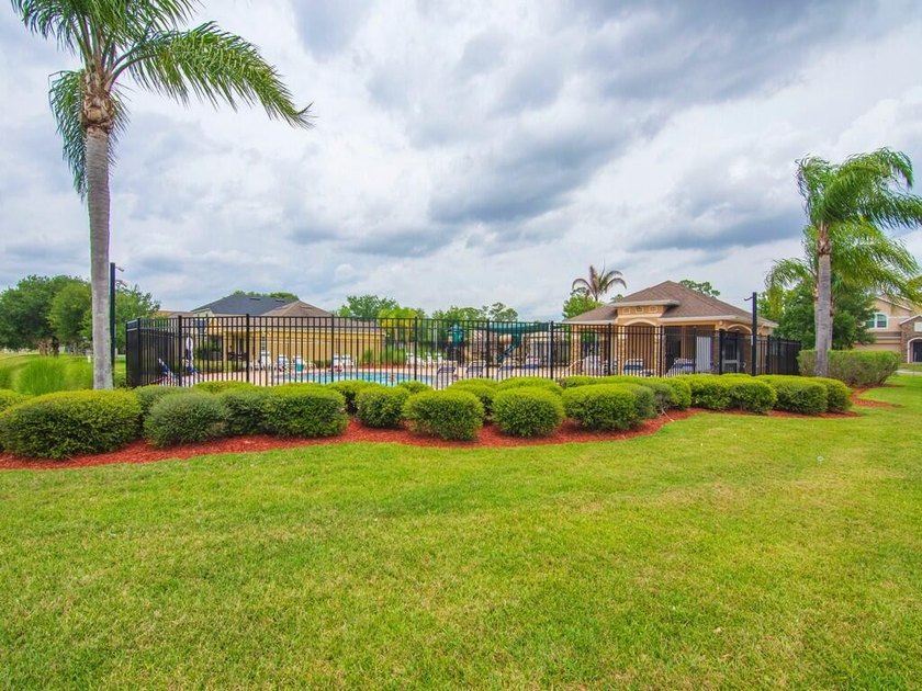 Welcome to Your Dream Home! Step into luxury with this stunning - photo 21