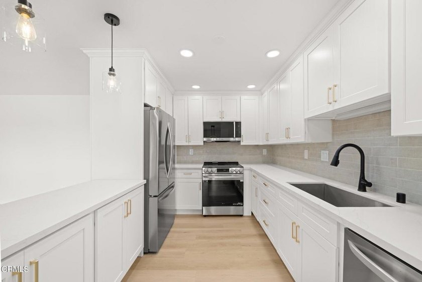 New Price, New Opportunity!!! Schedule your private showing - photo 5