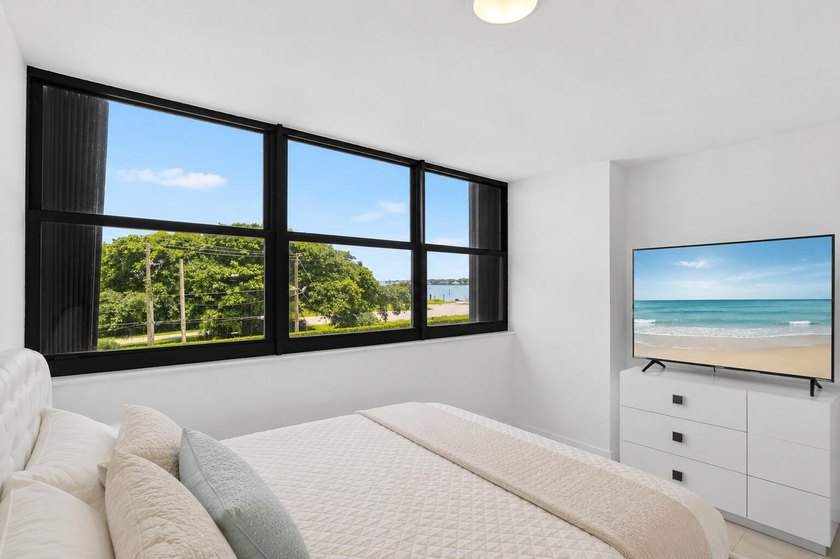 Experience the best of Florida waterfront living in this - photo 15