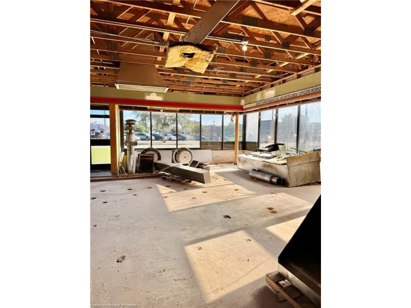 Excellent location in downtown Sebring for a stand alone - photo 9