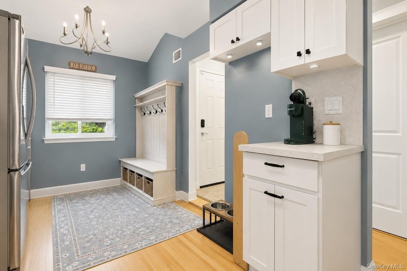 Welcome to Willow Wood, where comfort, convenience, and - photo 6
