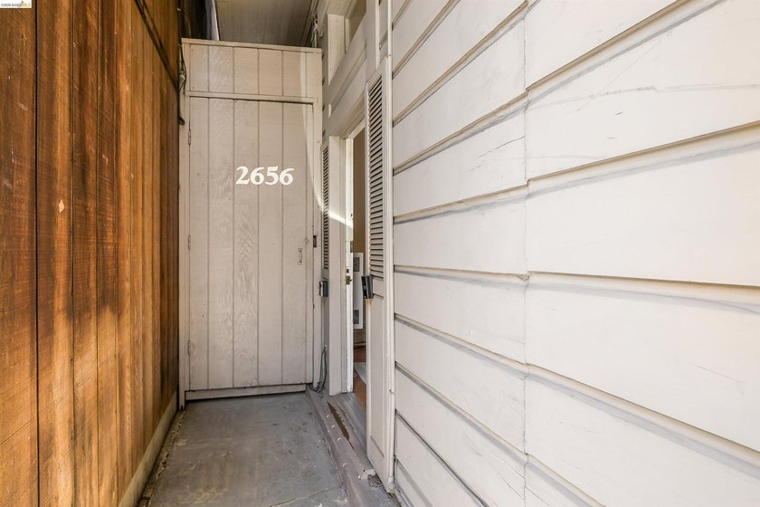 Experience timeless San Francisco living in this exceptional 2 - photo 50