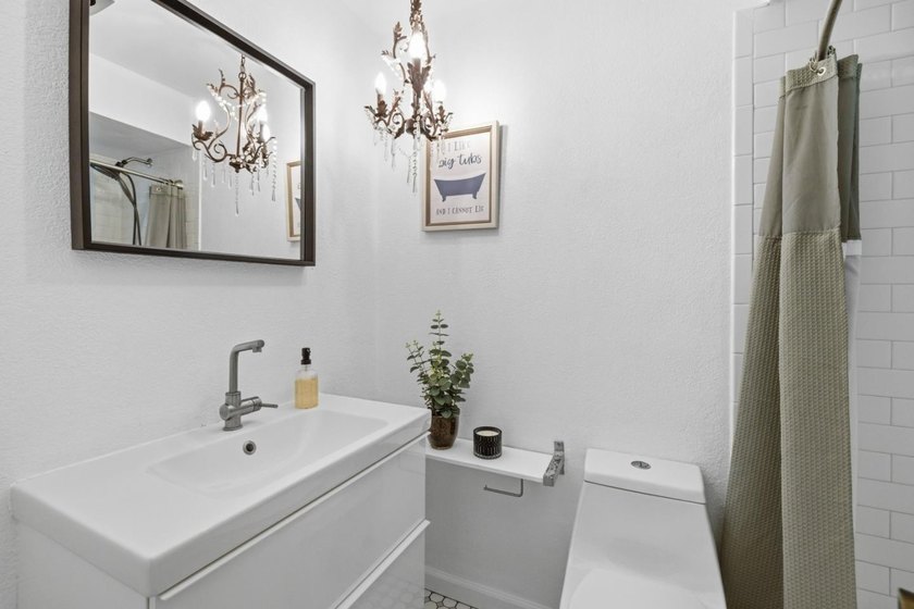 Turnkey 2-bed, 2-bath townhome in Boulder Creek! Thoughtfully - photo 25
