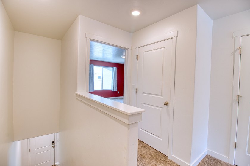 Seller is offering a $10,000 concession at closing! NO DOWN - photo 11