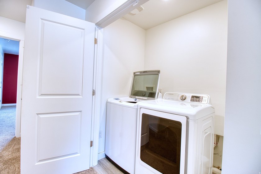 Seller is offering a $10,000 concession at closing! NO DOWN - photo 13