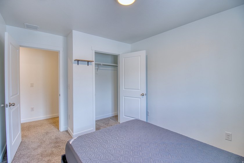 Seller is offering a $10,000 concession at closing! NO DOWN - photo 25