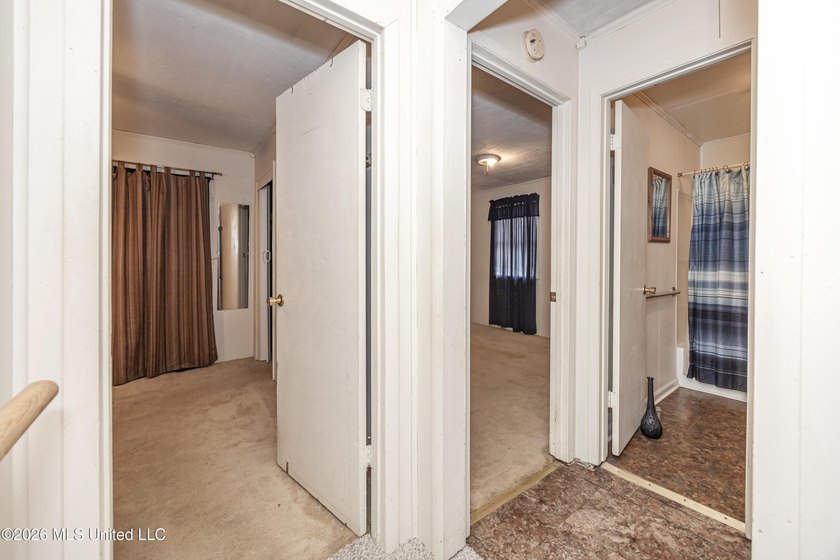 Opportunity knocks with this property sitting on a spacious - photo 28