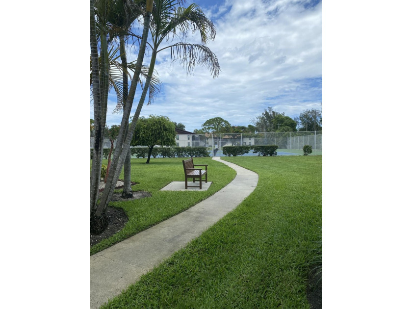 Welcome to the Twin Lakes South Condos in Stuart. This active - photo 15