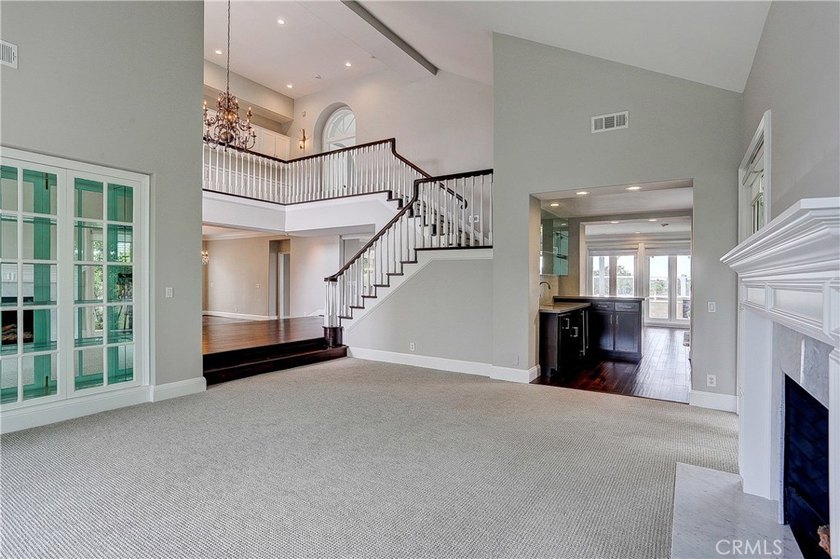 Nestled within the prestigious guard-gated community of Belcourt - photo 7