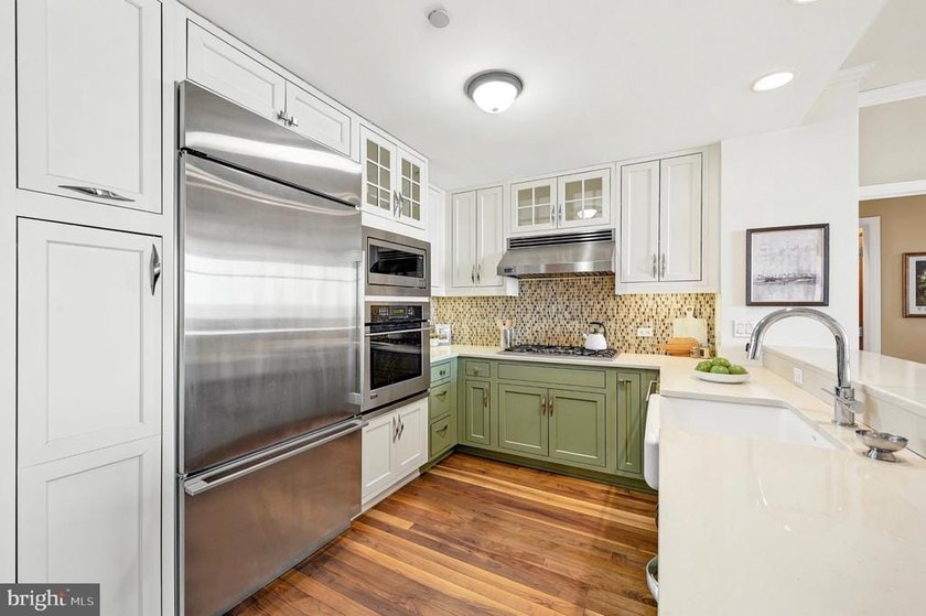 Welcome to this sophisticated and elegant Philadelphia - photo 6