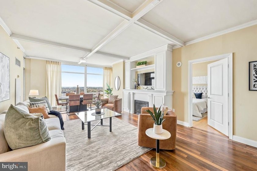 Welcome to this sophisticated and elegant Philadelphia - photo 9