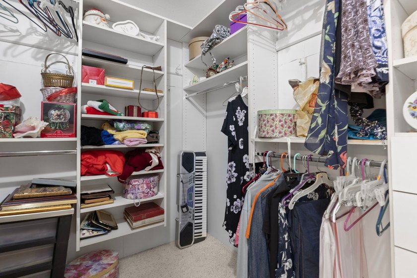 ***OFFERING SELLER FINANCING*** This well-cared-for 3 bedroom, 2 - photo 22