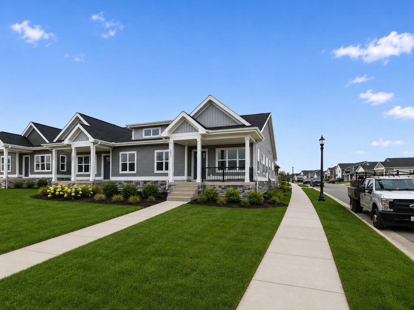 Moving-in ready! Brand New stunning Alterra Design Homes - photo 2