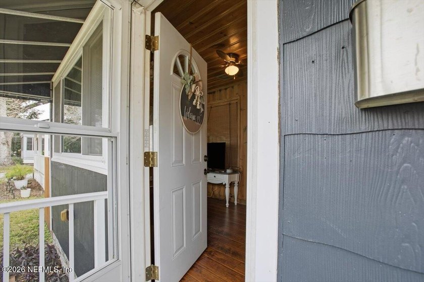 Charming Murray Hill home in a highly desirable, family-friendly - photo 3
