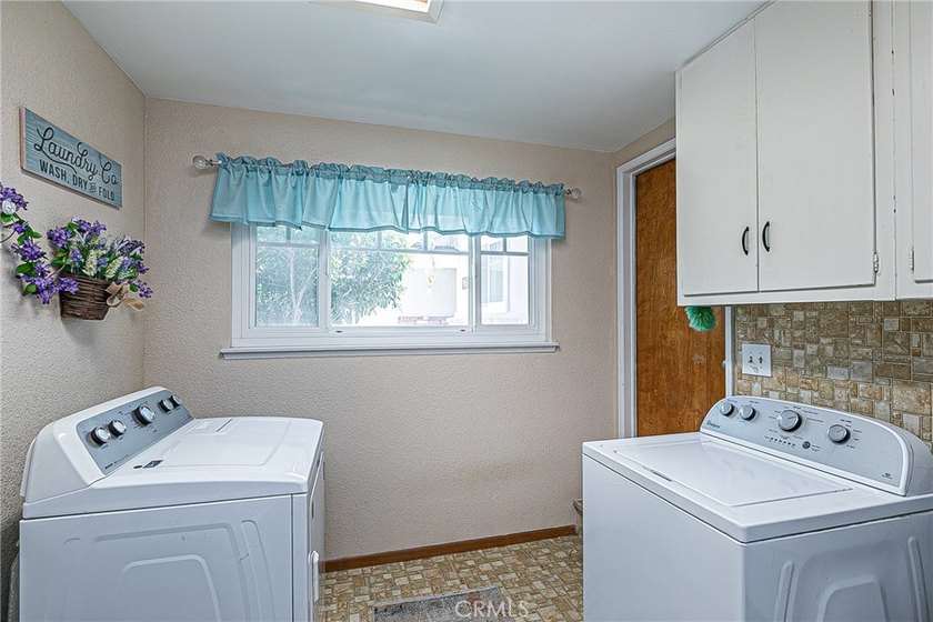 Welcome to your new Orcutt home! This beautifully updated - photo 2