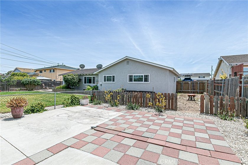 Welcome to your new Orcutt home! This beautifully updated - photo 8