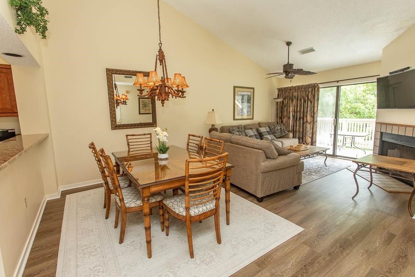 This stunning two-bedroom, two-bath, second floor villa offers - photo 20