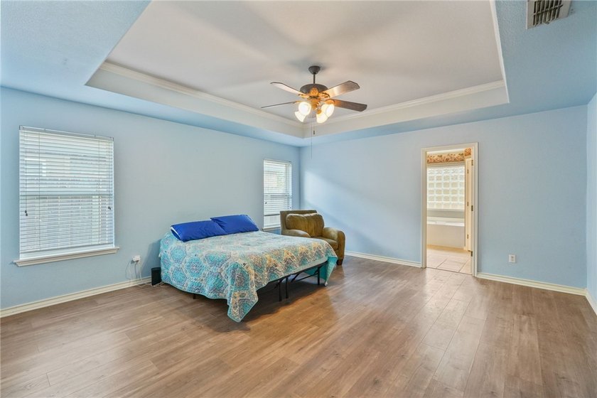 Welcome to this inviting three bedroom, two bathroom home with a - photo 20