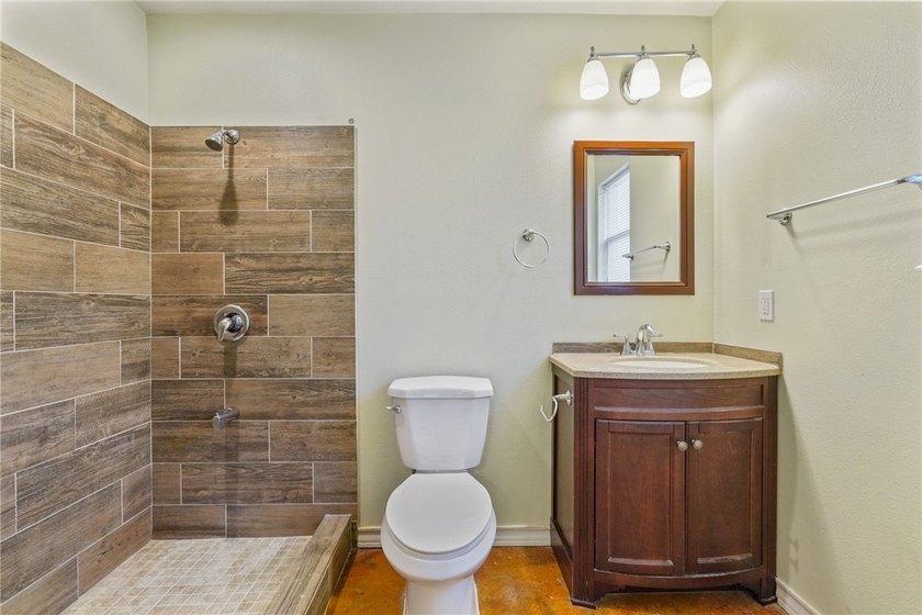 Welcome to this inviting three bedroom, two bathroom home with a - photo 32