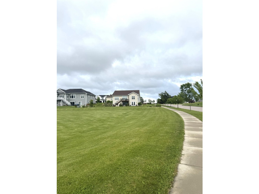 Welcome to your dream home in sought-after Pleasant Hill - photo 3