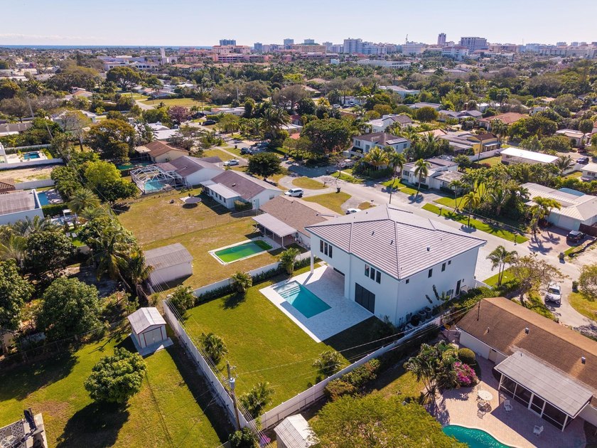 Imagine living just blocks from the action of Mizner Park and - photo 38