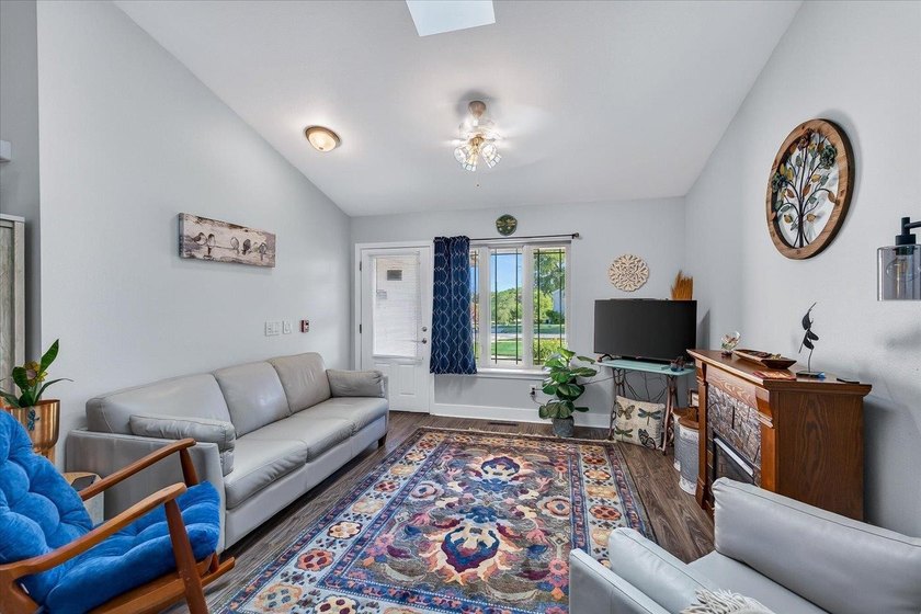 Enjoy the simplicity of ranch-style condo living at the Portage - photo 3