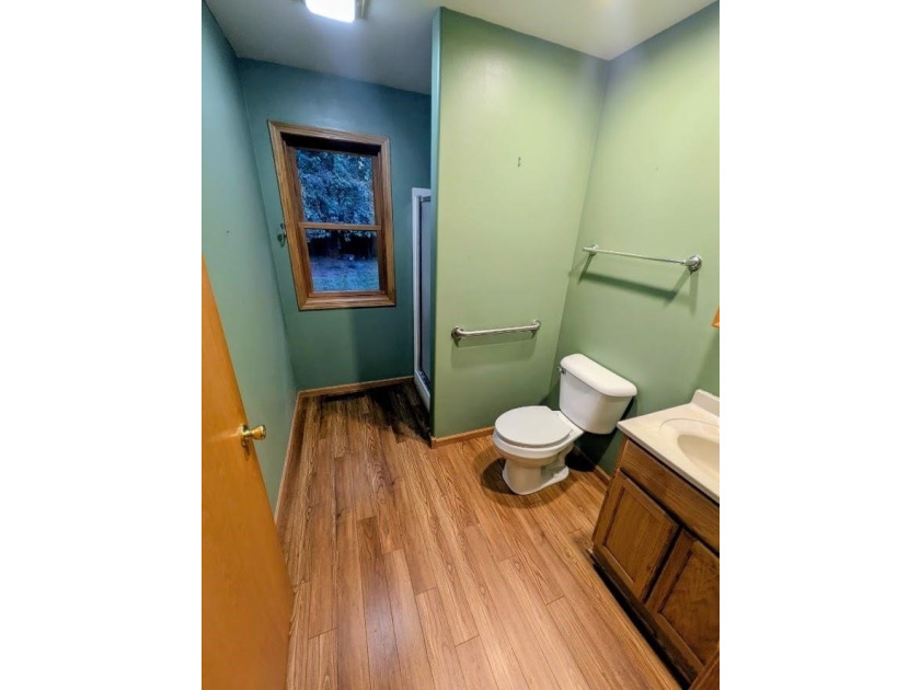 Nestled in a peaceful setting, this well maintained 2 bedroom, 1 - photo 5
